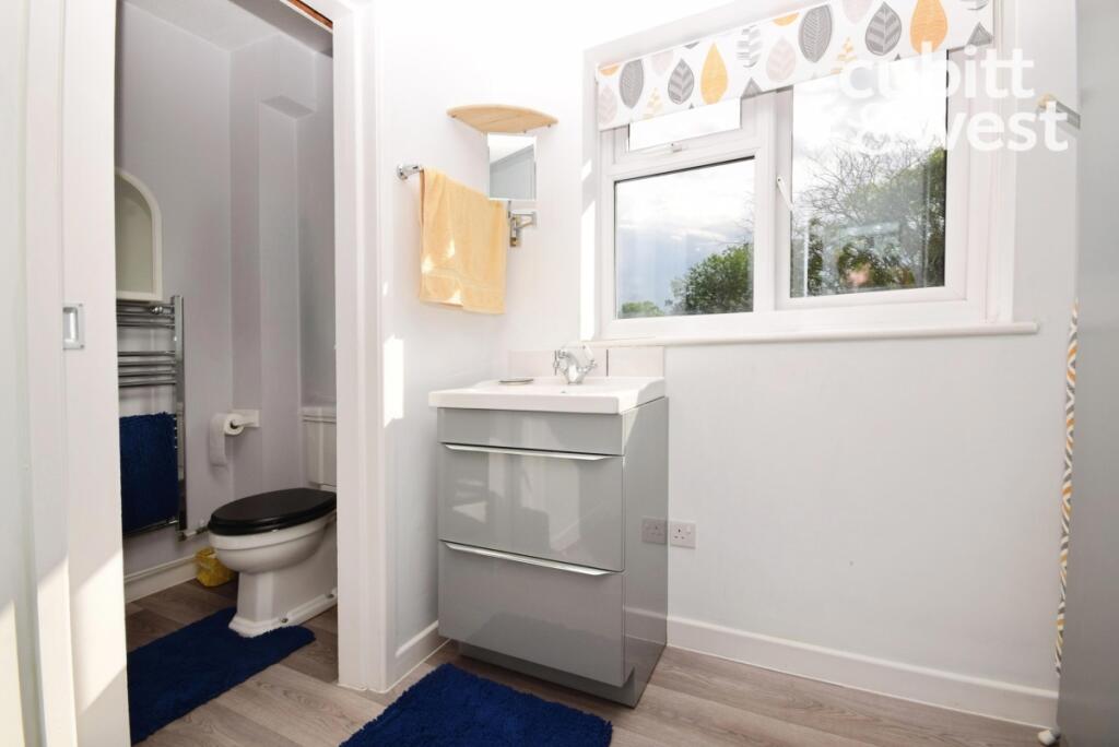 En-Suite/Dressing...