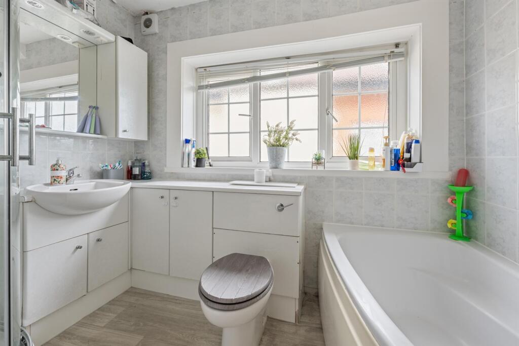 98 Lowther Road - 05.jpg