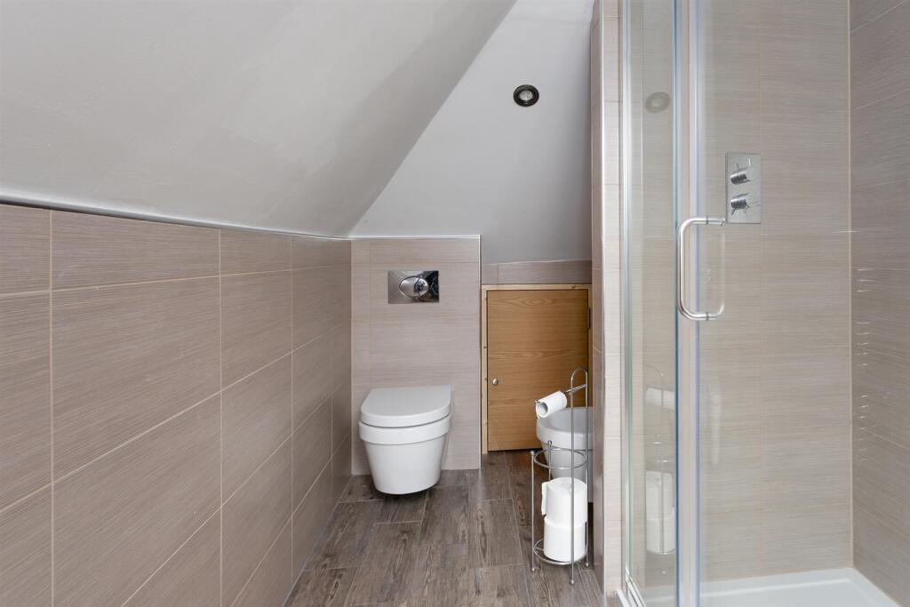 102 Ashlawn Road, Rugby (44).jpg