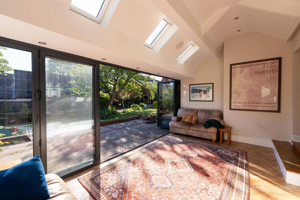 Abbotsford Grove-19.jpg