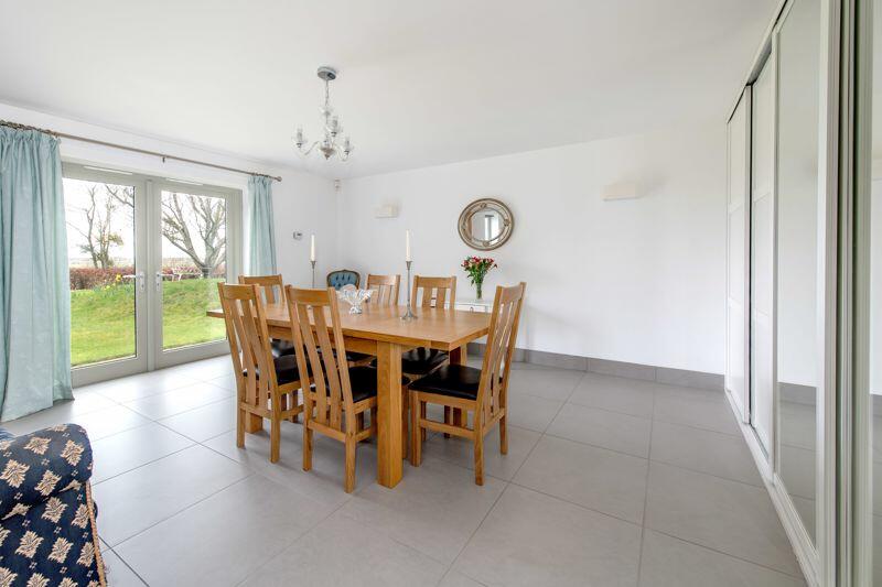 Dining room/ground floor bedroom 4