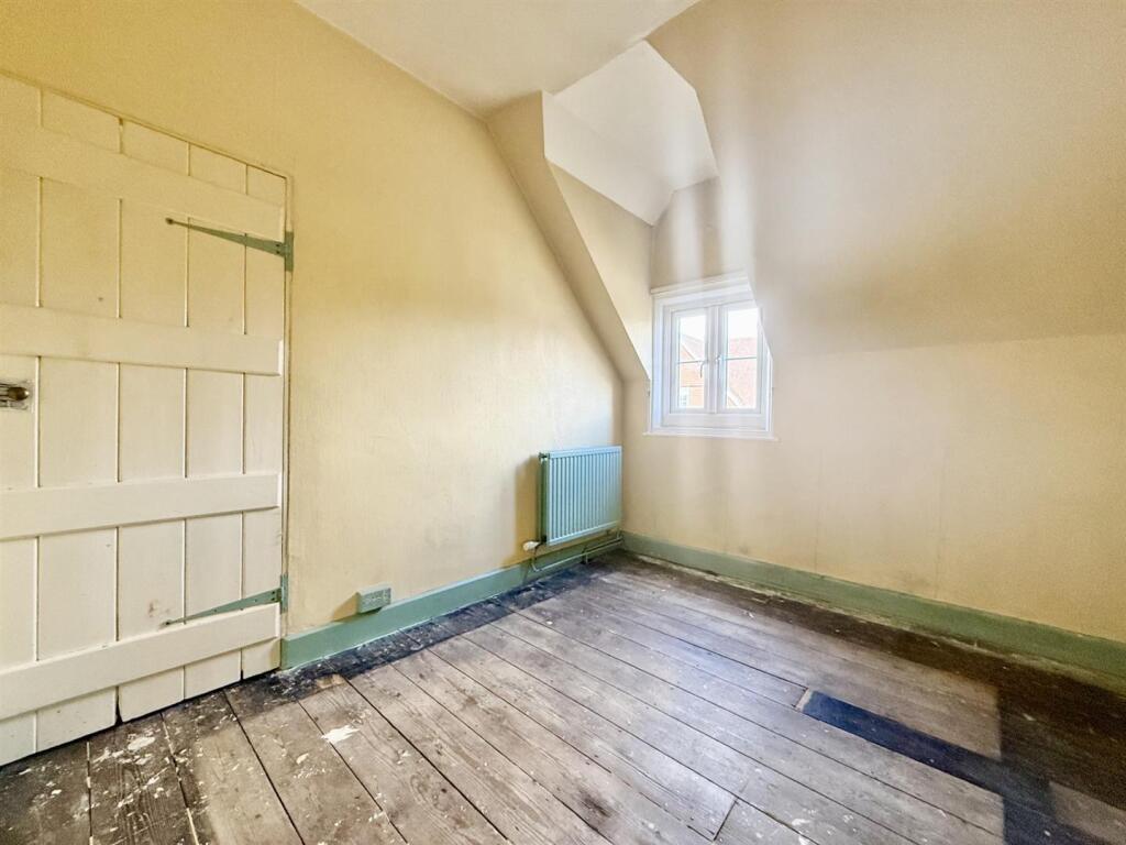 Bedroom2.jpg