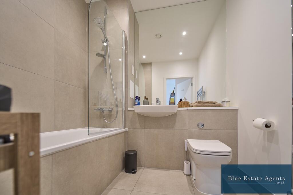 Family Bathroom Suite