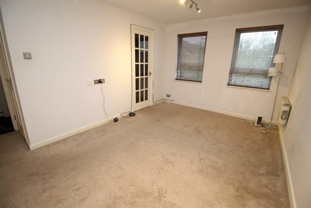 Living/Bedroom