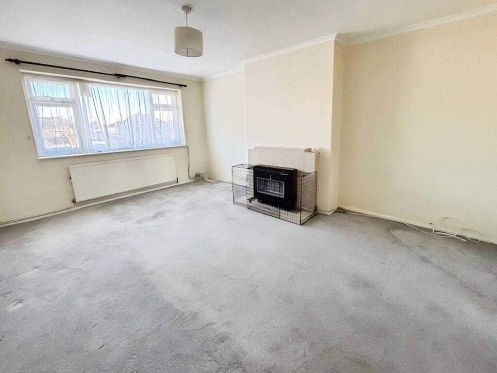 Heath Grove, Sunbury-on-Thames, Surrey, TW16