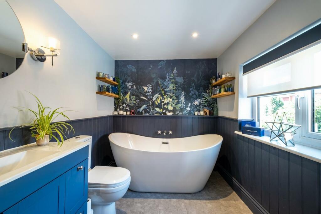 3 Out Risbygate-38.JPG