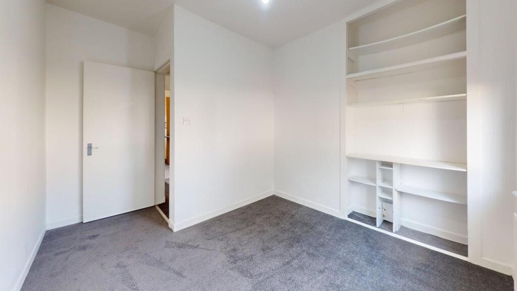 40-Beechwood-Crescent-Wishaw-Bedroom 2.jpg