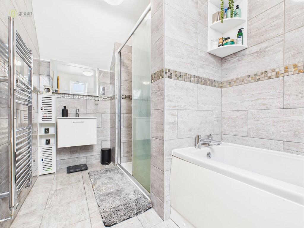 CAM03830G0-PR0195...