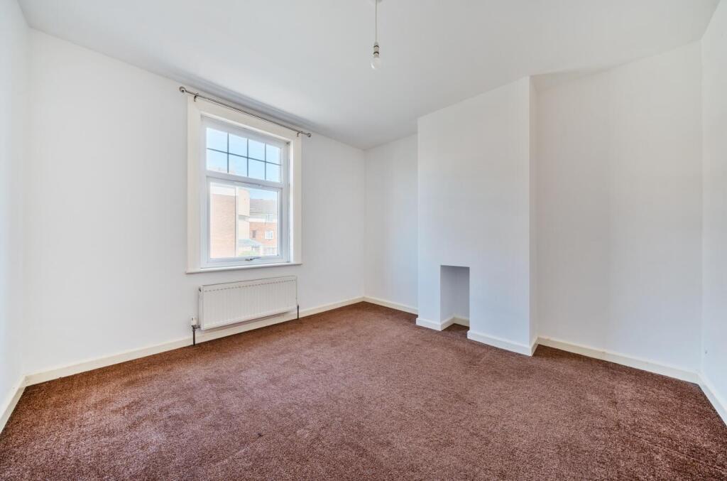 -681397505f632-l-1287079 (16).jpg