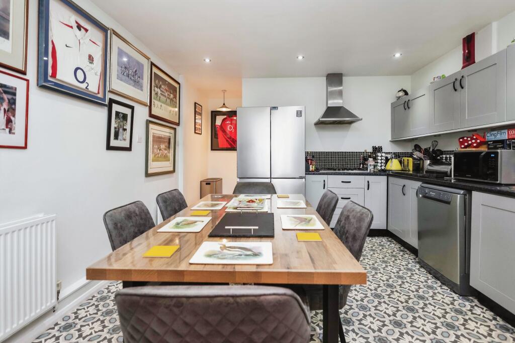 21bictonavenuebictonavenueworcesterwr53tf-30