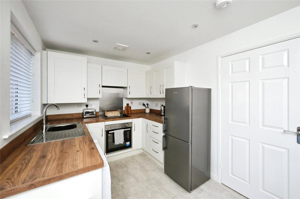 Kitchen - Dining Roo