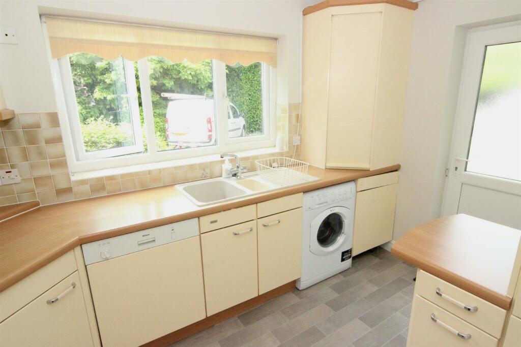 Kitchen 2