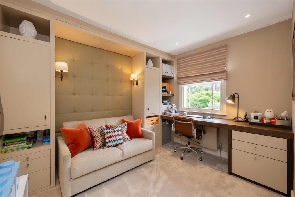 2 Ovington Street Hi-34.jpg