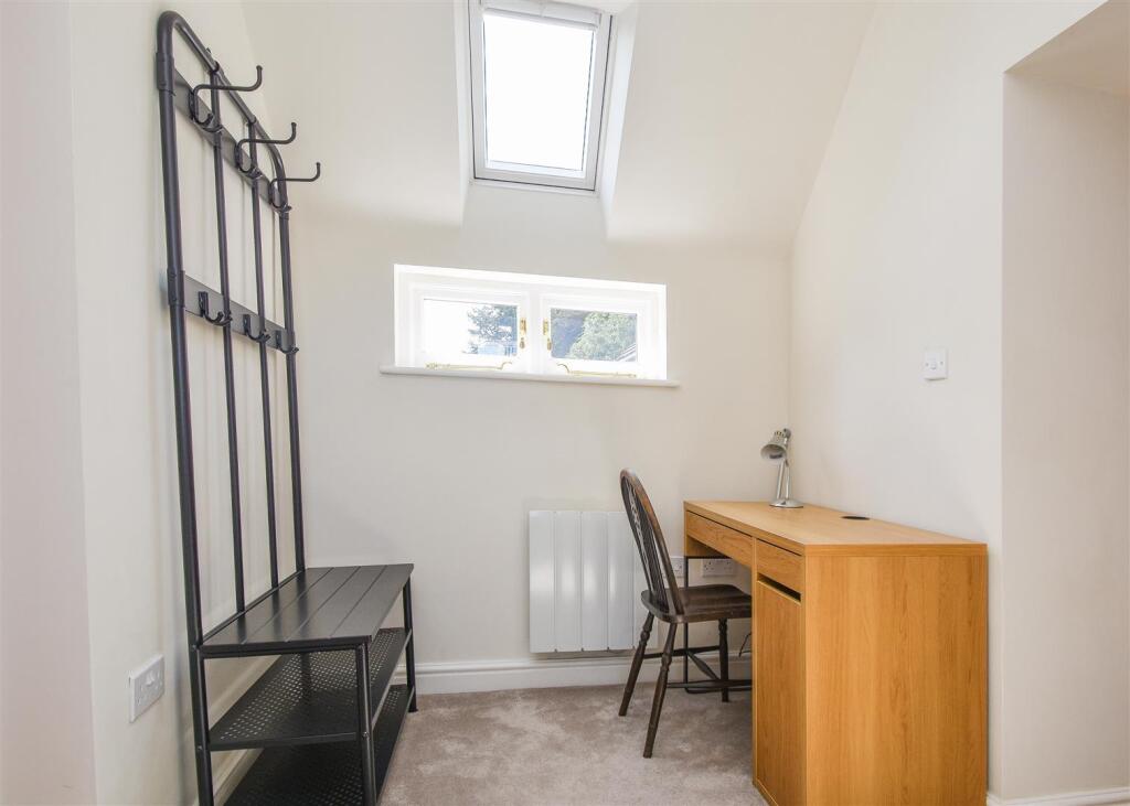 Annexe 22a Stockwell - Office Area.jpg