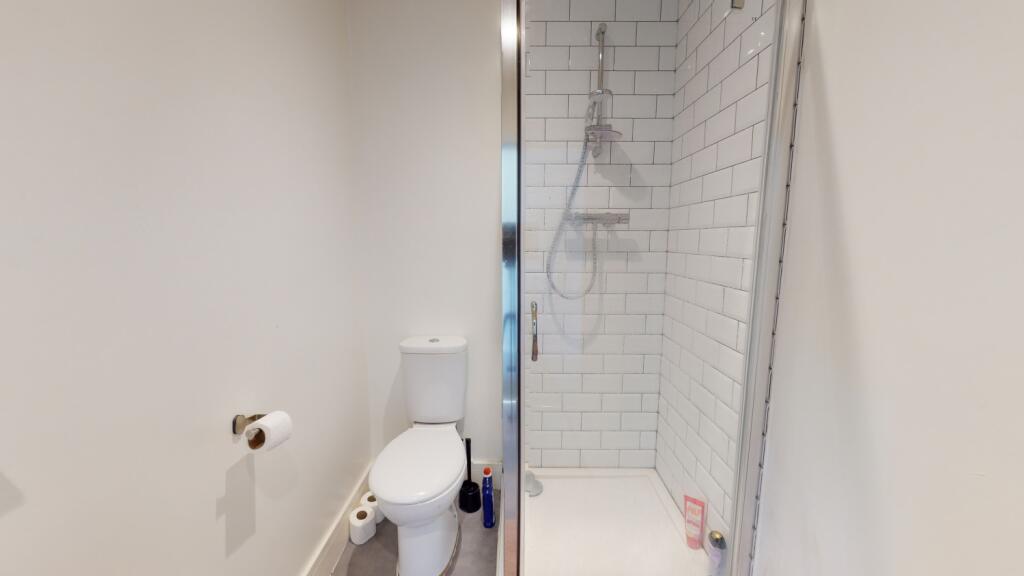 185-Hotwell-Road-Shower-Room