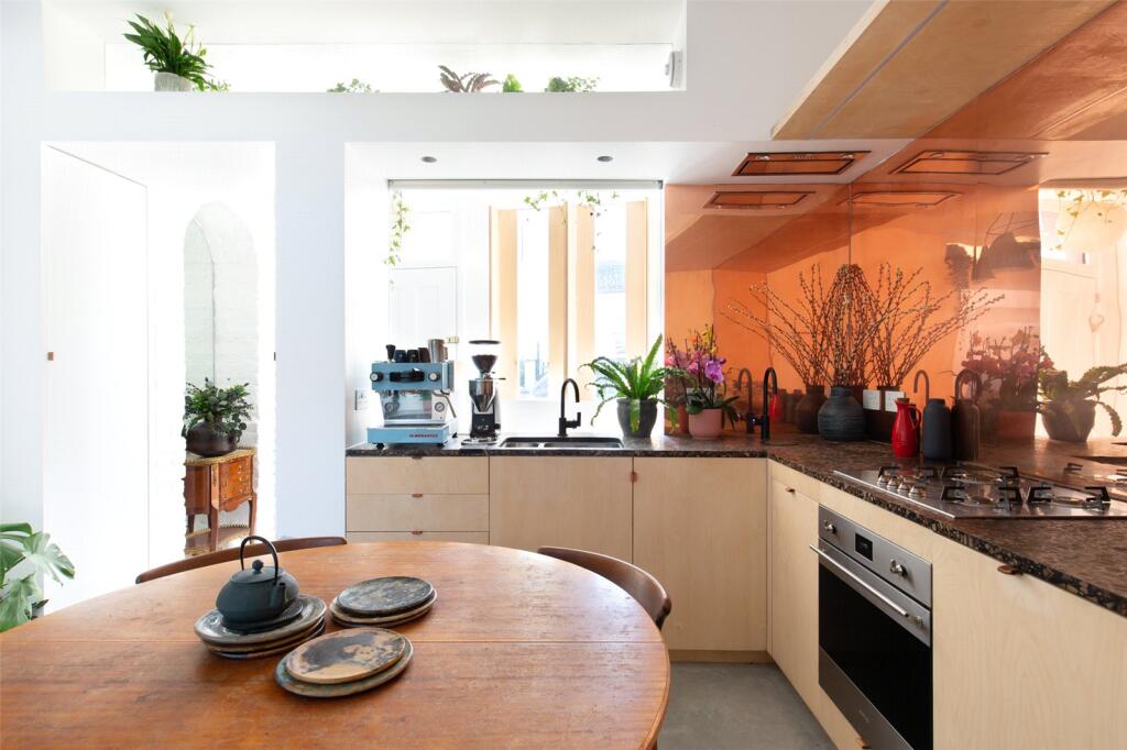 Artesian Road, London, W2