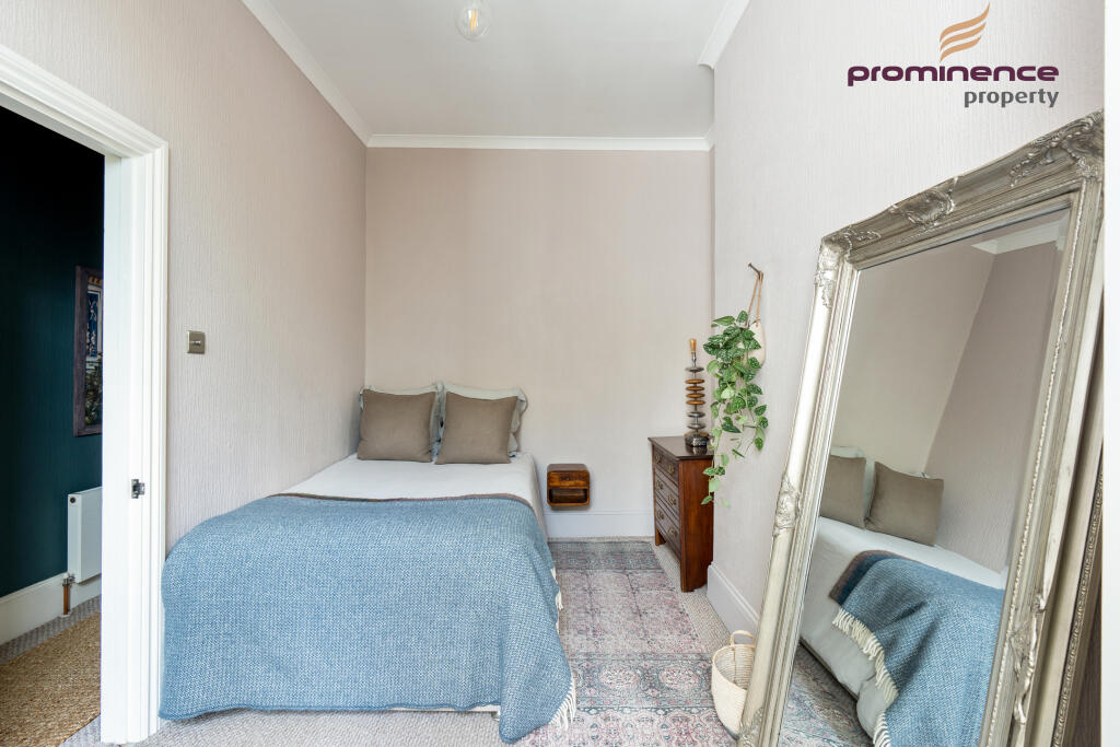 Flat 3, 27 Brunswick Road-14