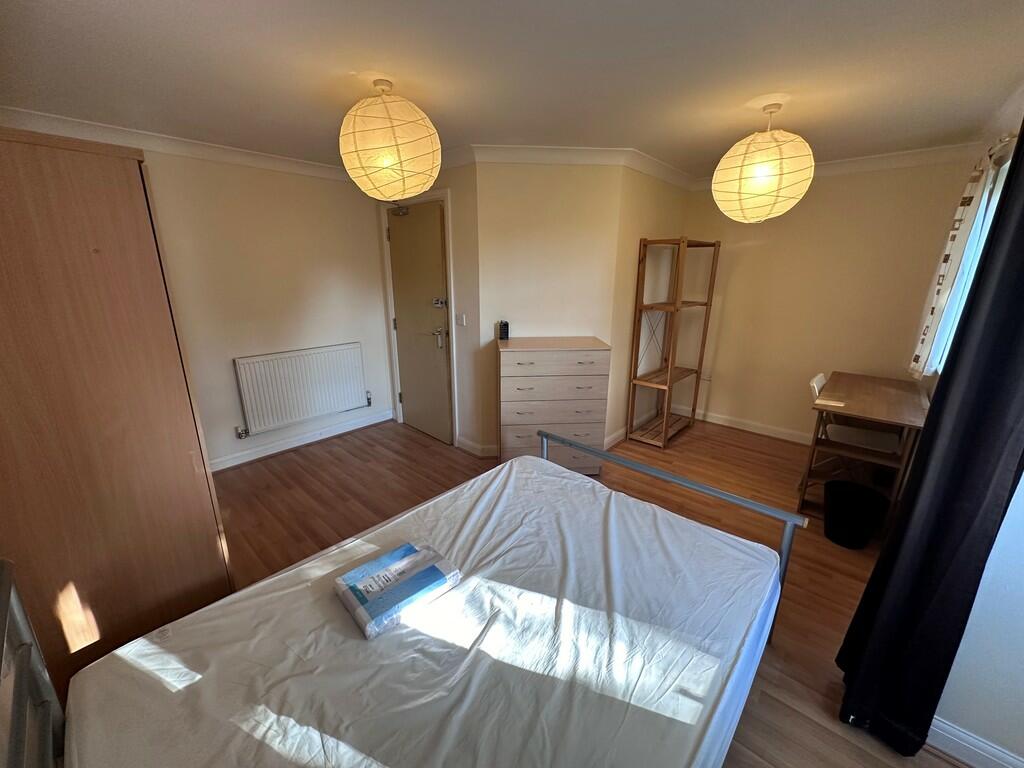 room 2 fffd 02