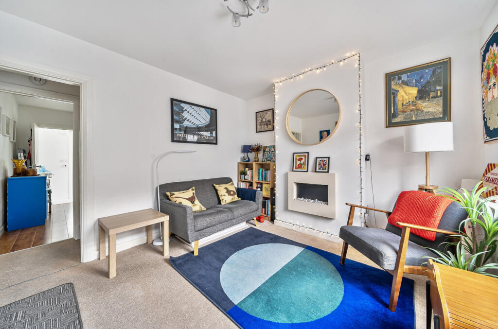 1296824-33-682dee...