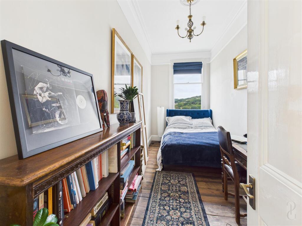 Bedroom 2.jpg