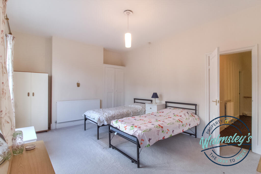 Front double bedroom