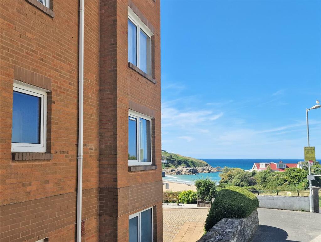 6 Penhaven external view.jpg