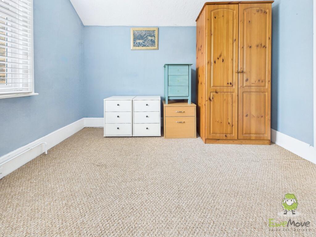 CAM01543G0-PR0162-STILL014