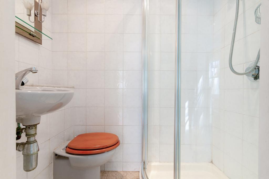 Ledbury LGF, 74, W11