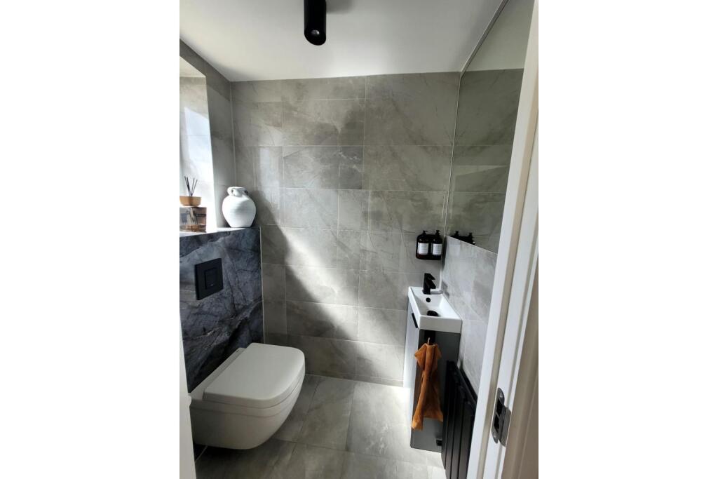 Downstairs Cloakroom
