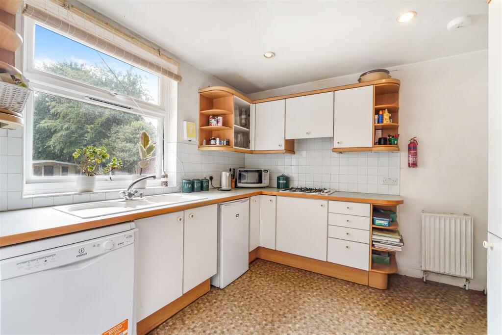 WHITESHORSE DRIVE (10).jpg