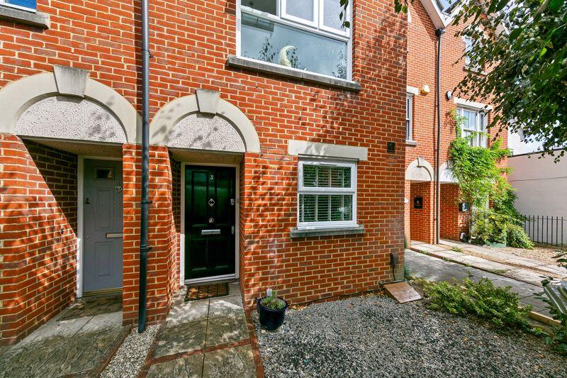 Pemberton Terrace close up