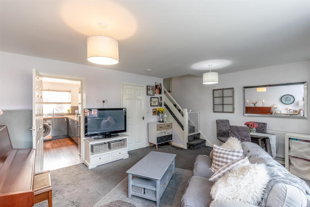 Bevington Close, Patchway Living Room c.jpg