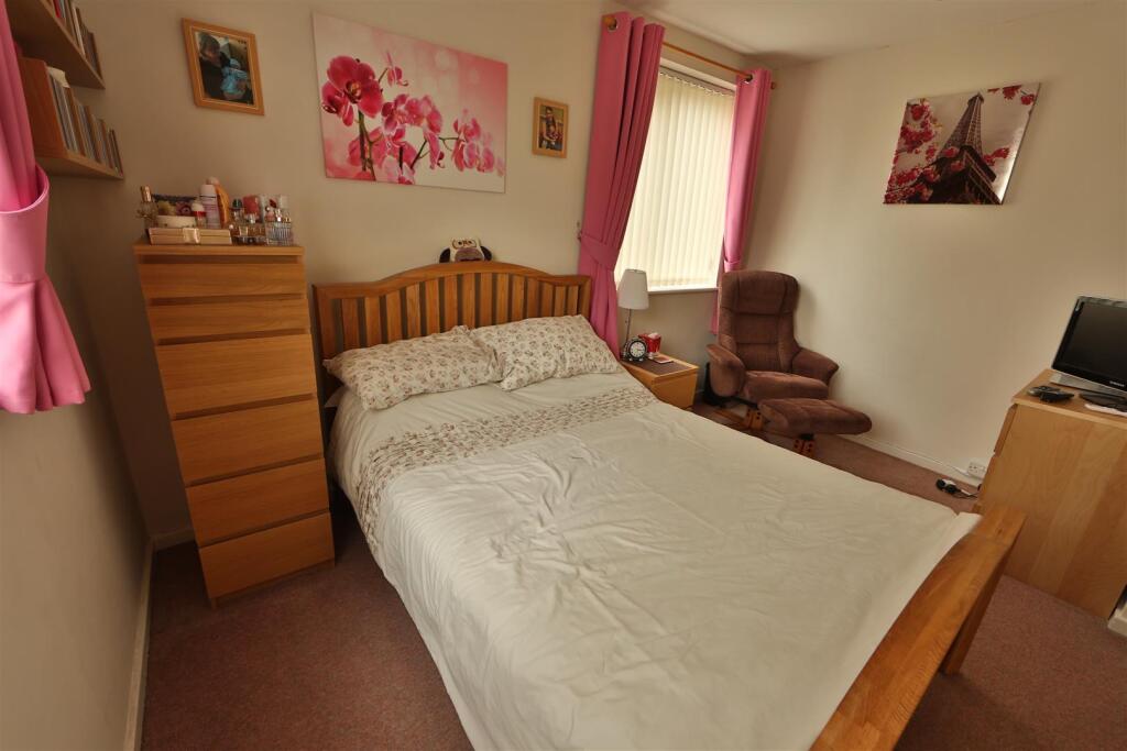 London Road, Whitley - Bedroom 1