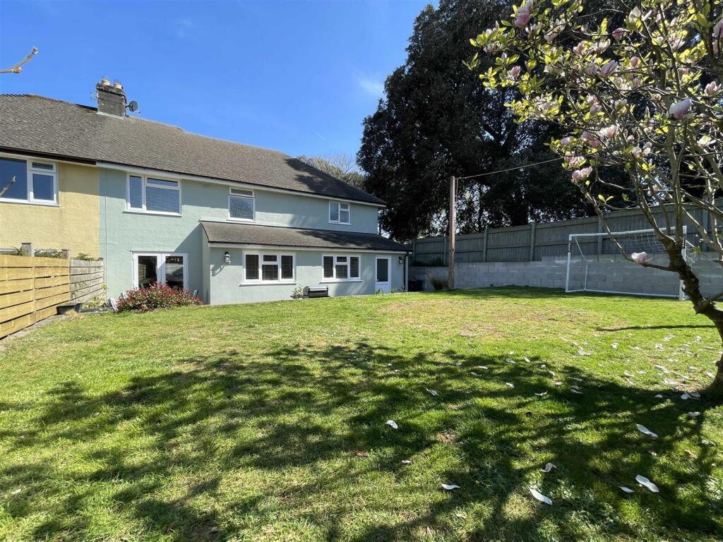 Great Berry Road 52 - Garden One.jpg