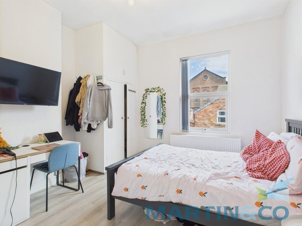 CAM01870G0-PR0166...