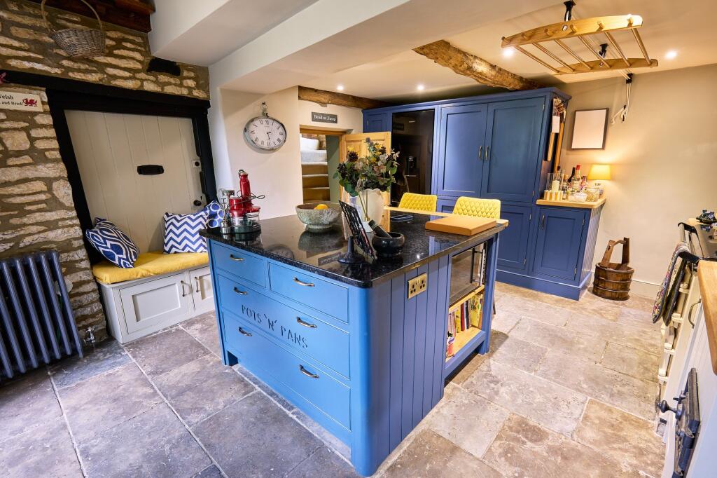 Kitchen/Breakfast