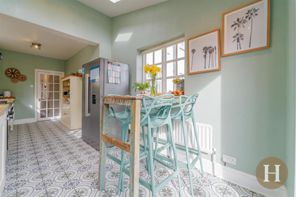 Hadleigh Estate Agents-17.jpg