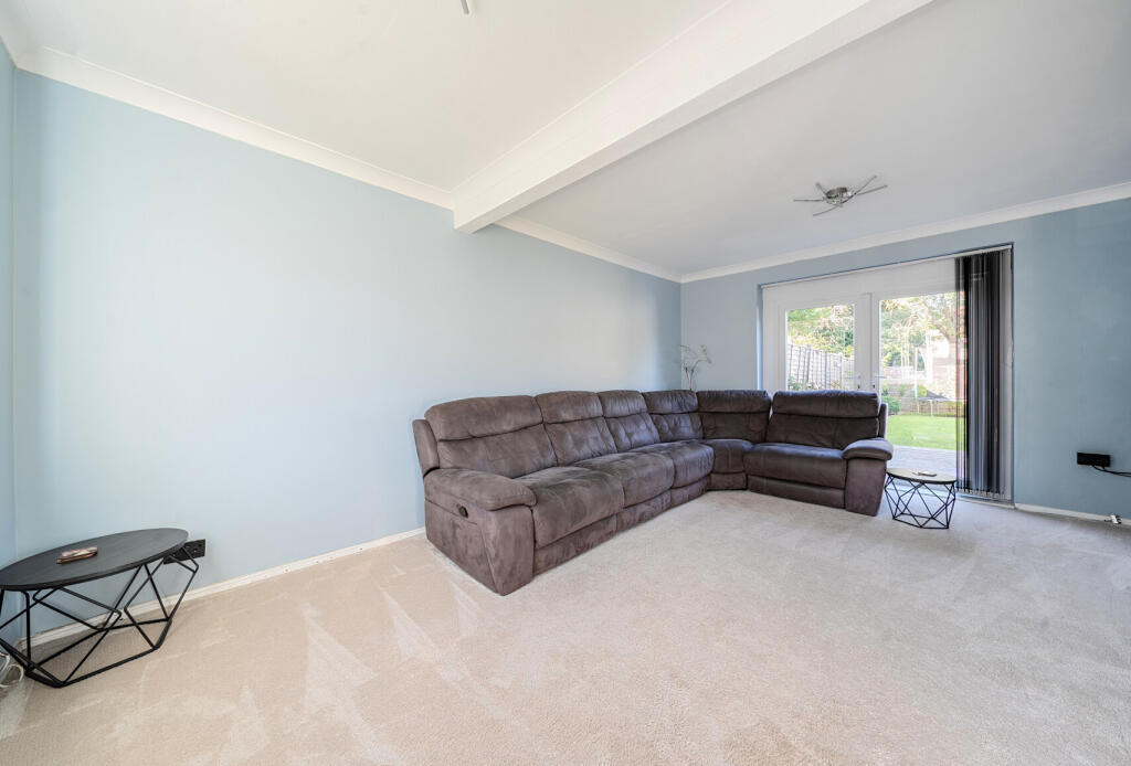 1353403-6-68c3e8a...