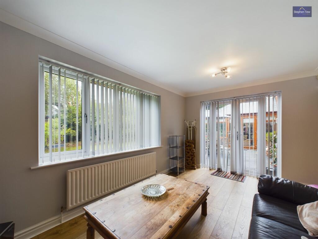 Snug/Office/Living Room