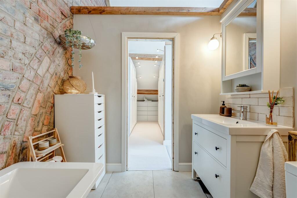 83TheWalk(Interior)(48of51).jpg