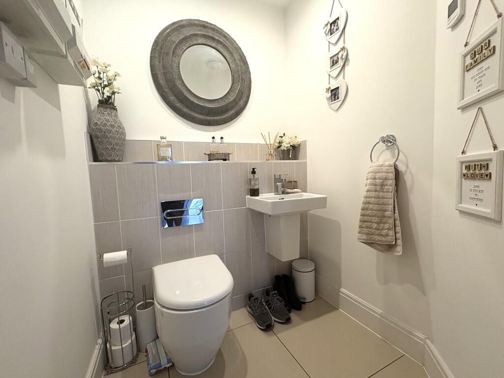 downstairs wc
