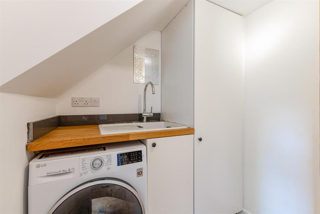A39 - 2 Lutton Cottages South Brent - 250701.jpg