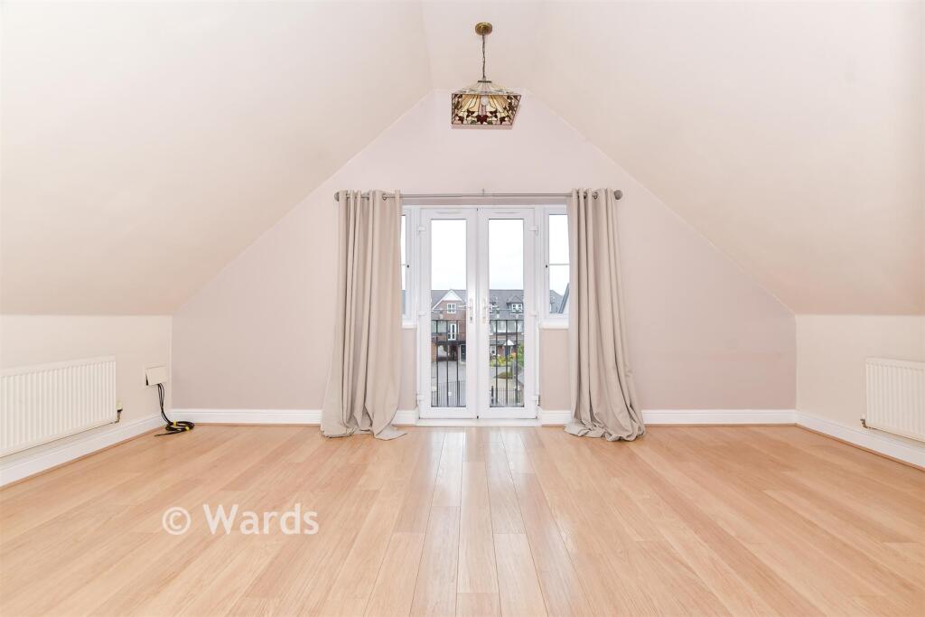 Commercial Road, Paddock Wood, Tonbridge, Kent