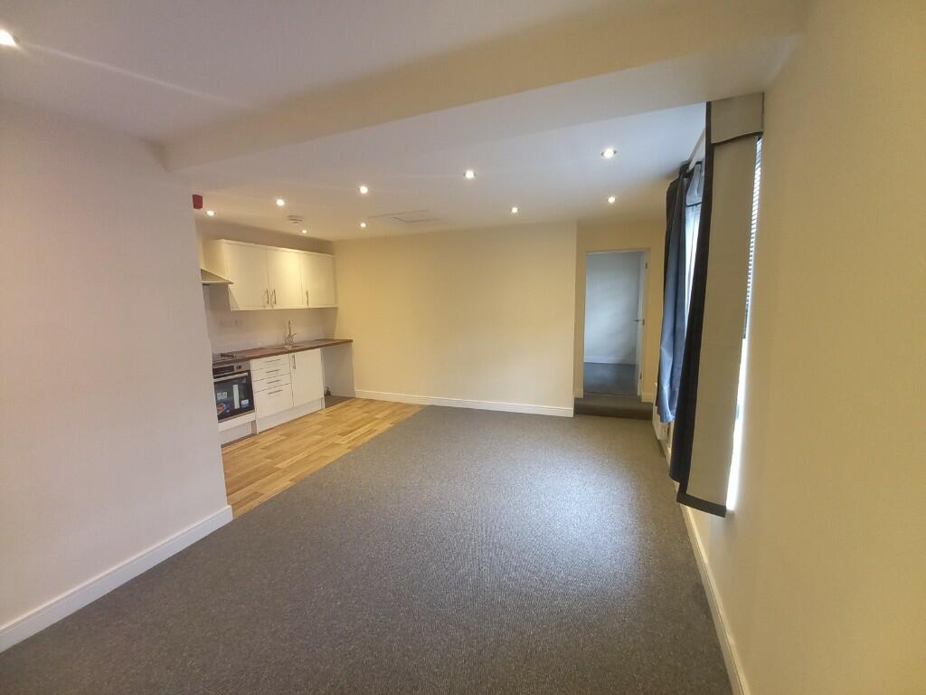 Living / kitchen