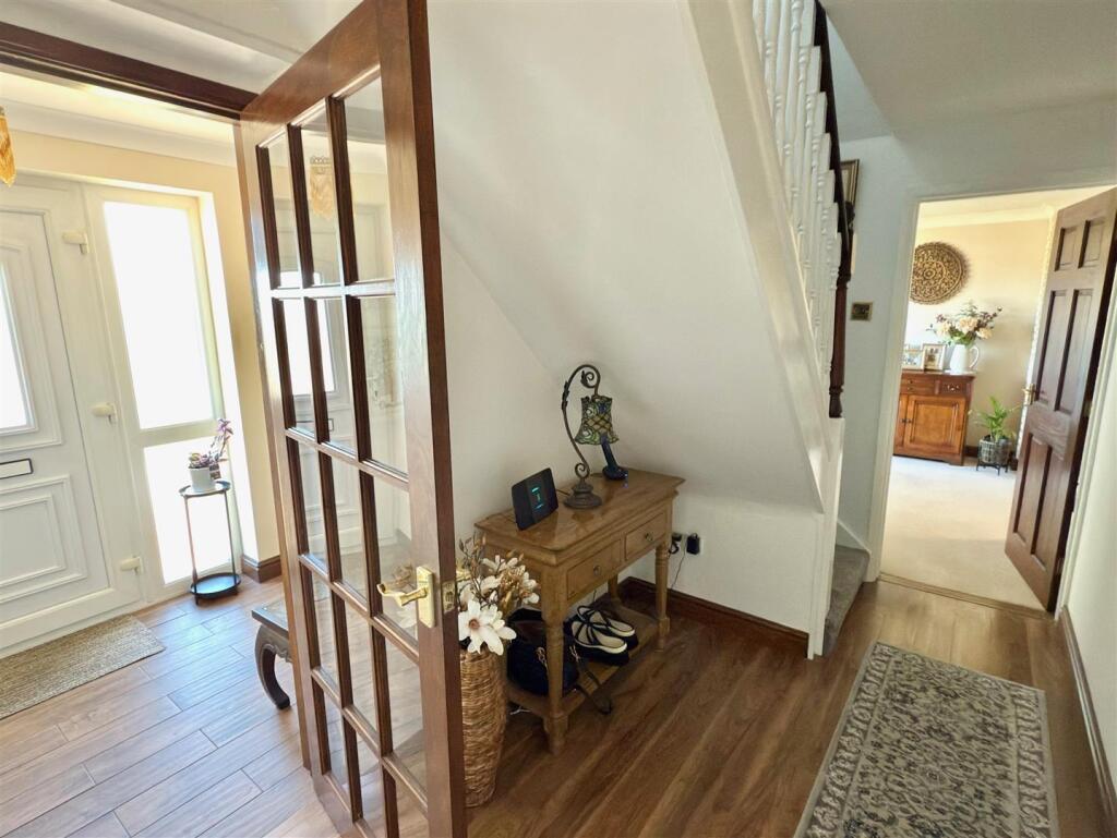 ENT HALL AND PORCH.jpg