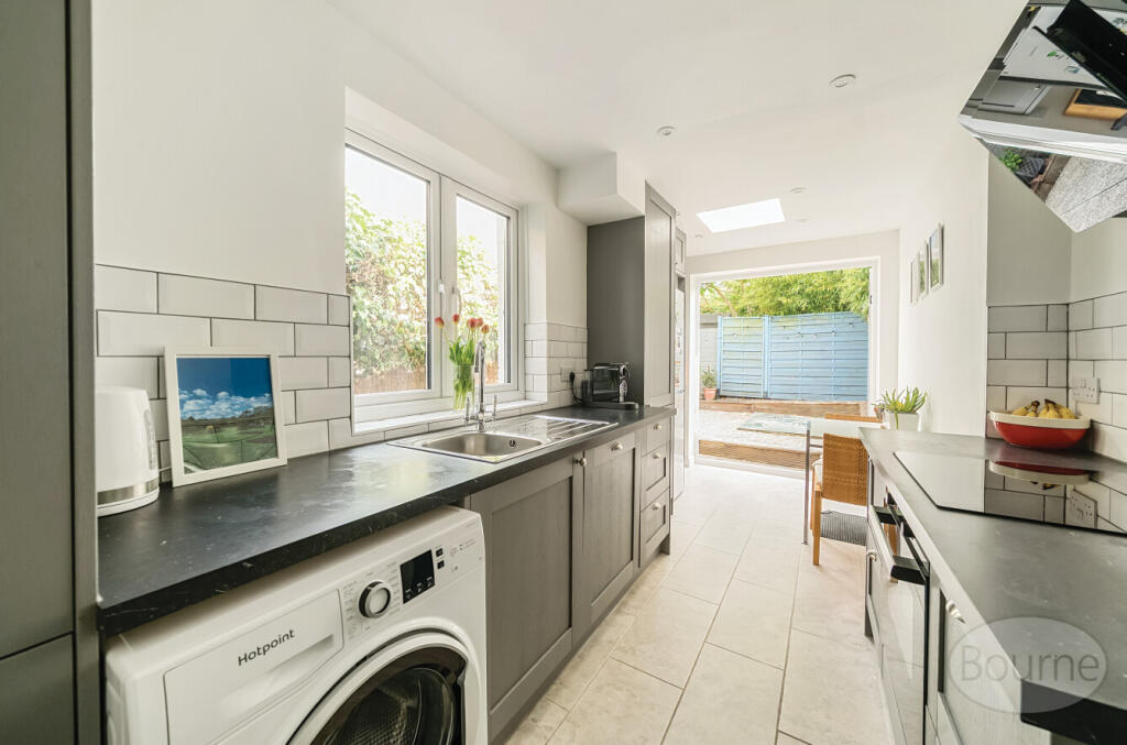 605dff03-1eb2-4e2...