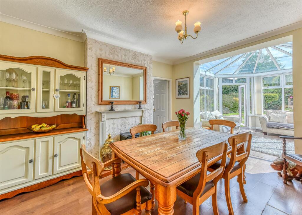 135 Sedgley Road-Dining Room.jpg
