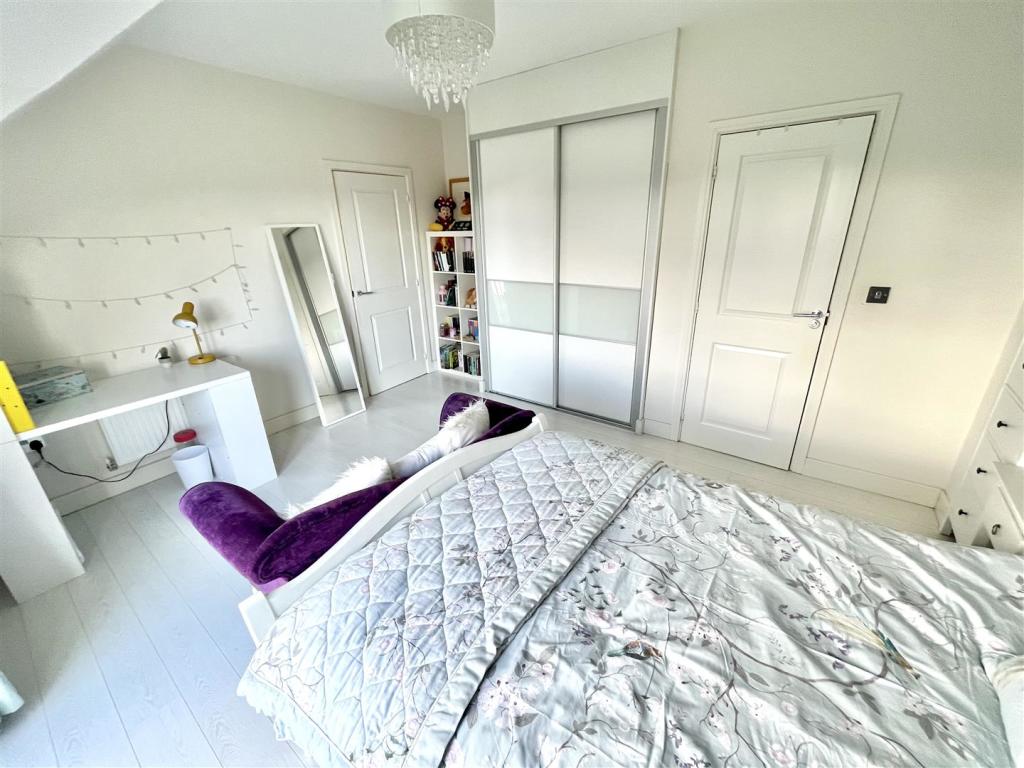 Bedroom 2 Aspect 3.jpg