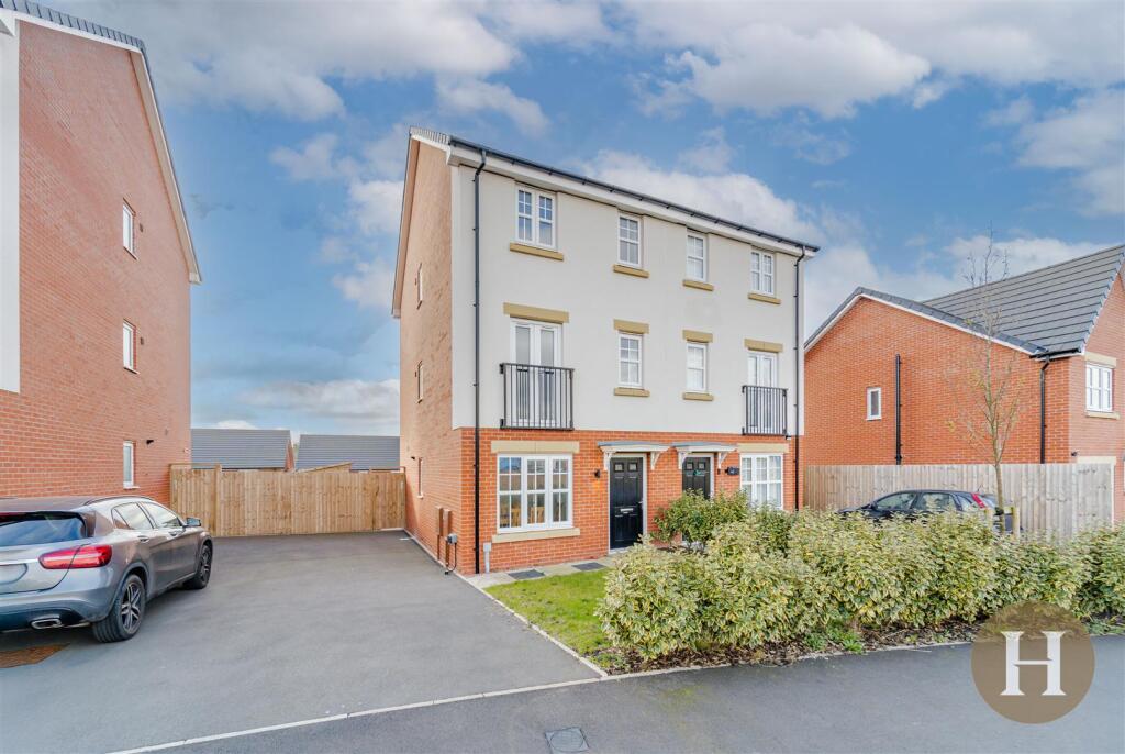 Hadleigh Estate Agents-36.jpg