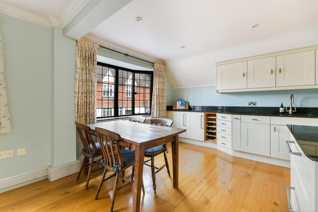 BERRY COURT (11)